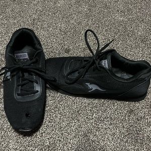 Kangaroo shoes